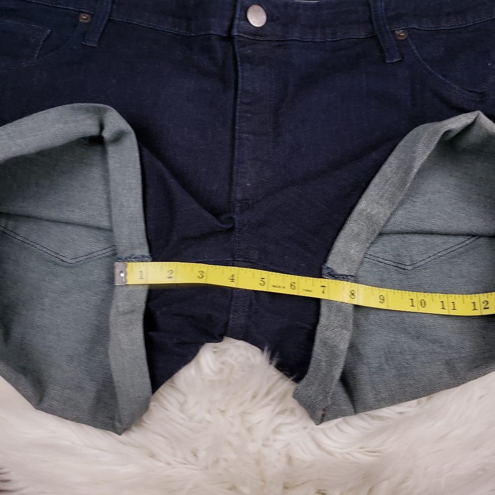 Universal Thread midi shorts 22W - Picture 4 of 10
